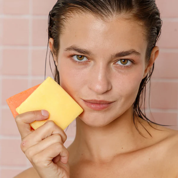 Sapone Curcuma i Acido Kojico